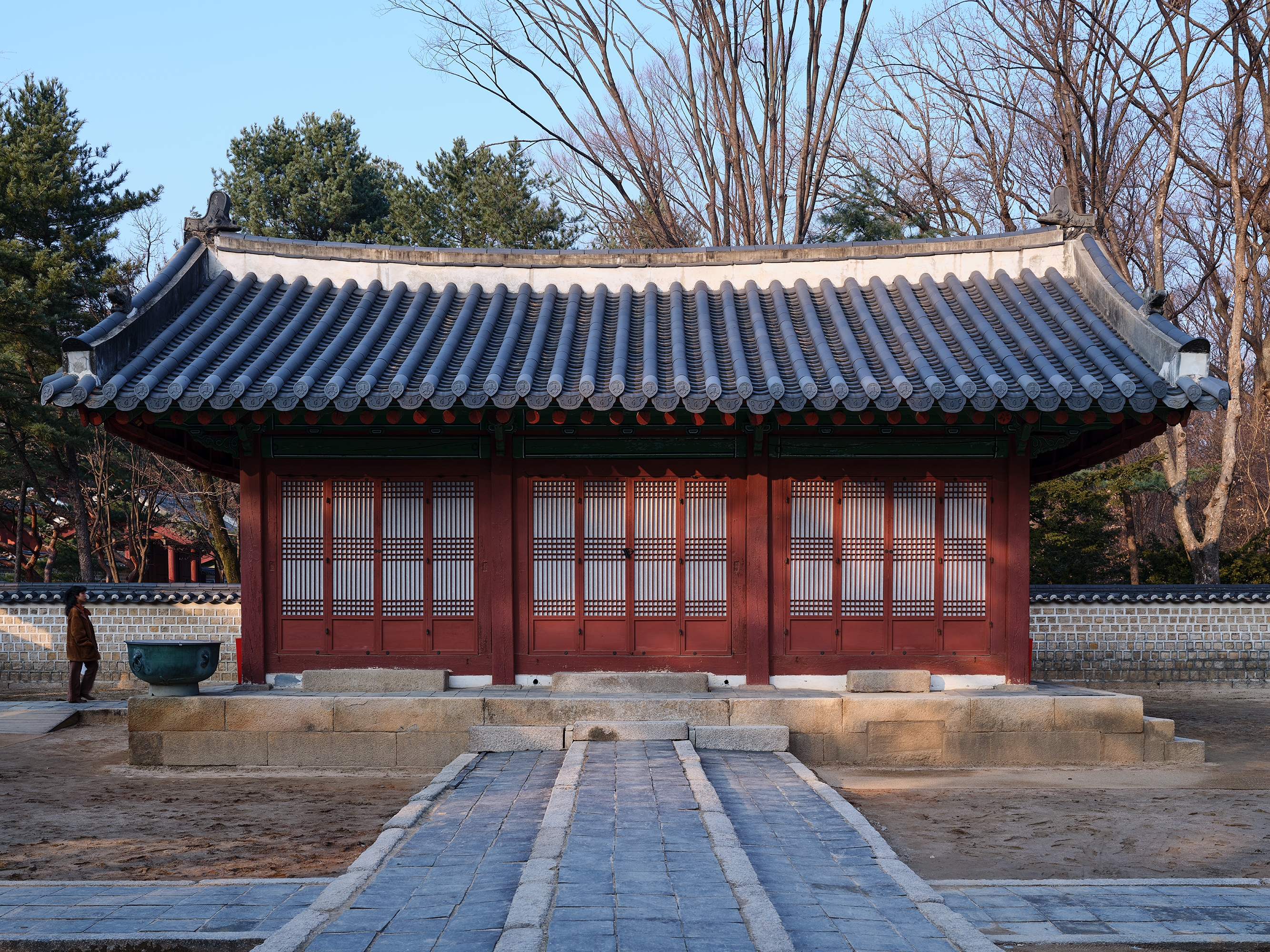 A traditional building within Jongmyo Shrine